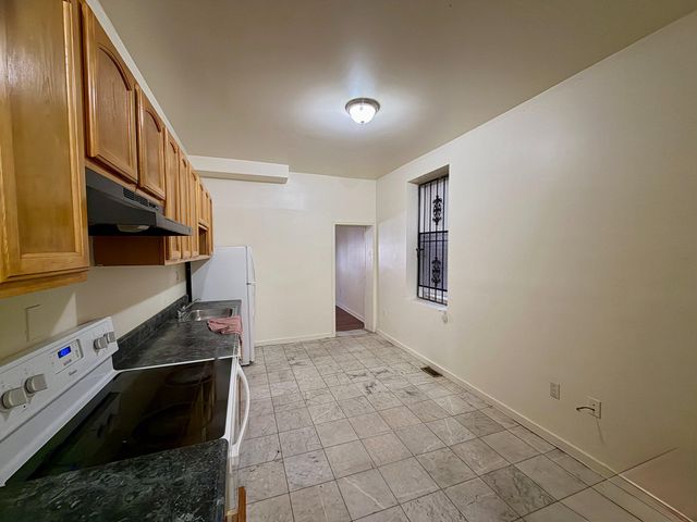 2244 N 12TH ST, Philadelphia, PA 19133