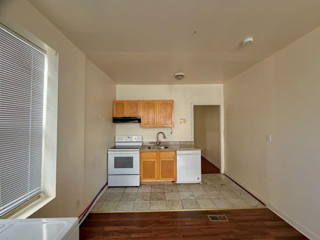 2244 N 12TH ST, Philadelphia, PA 19133