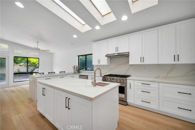 32701 Via Palacio, Rancho Palos Verdes, CA 90275
