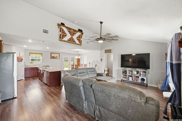 239 colt trl, Natalia, TX 78059