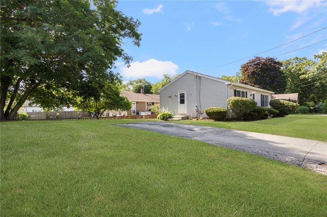 28 Elmer Avenue, Warwick, RI 02886