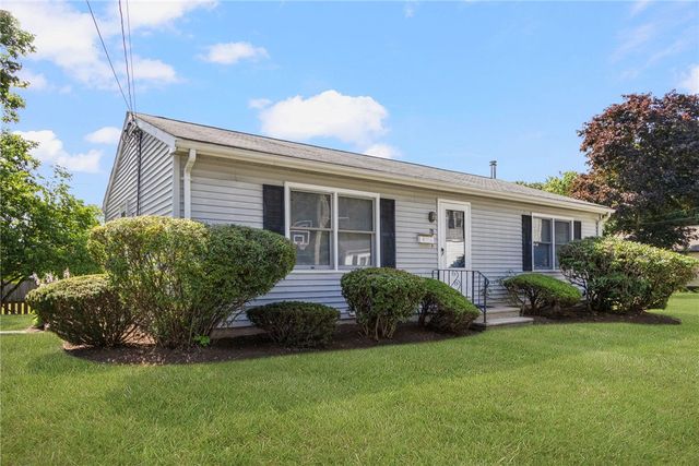 28 Elmer Avenue, Warwick, RI 02886