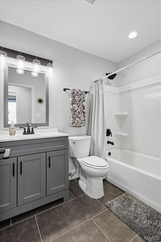 2268 Sunnyridge Drive, Arnold, MO 63010