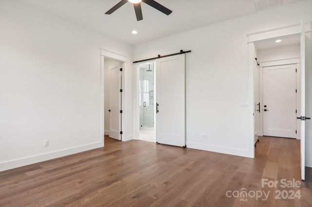 62 Maple Knoll Drive, Hendersonville, NC 28792