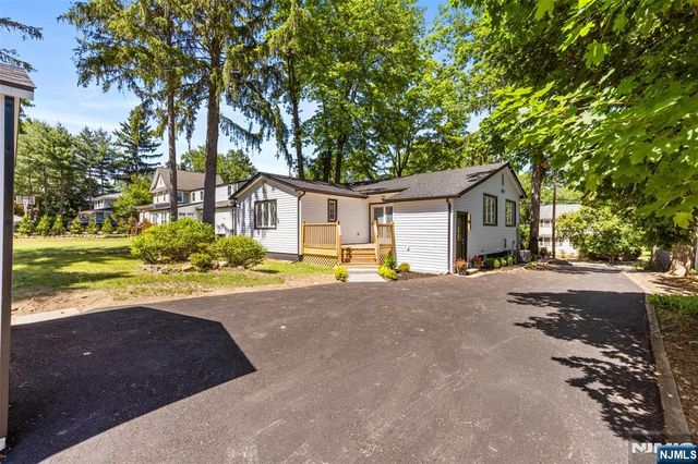 137 Myrtle Avenue, Allendale, NJ 07401