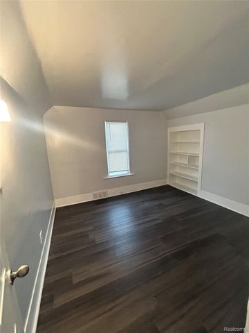 6242 Frontenac Street, Detroit, MI 48211