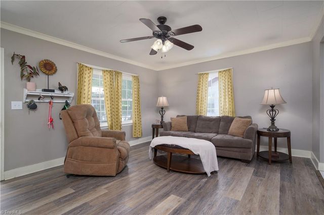 923 South Street, Mount Airy, NC 27030