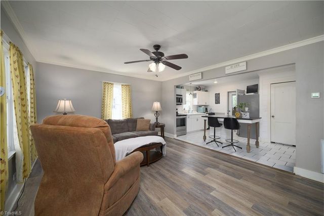923 South Street, Mount Airy, NC 27030