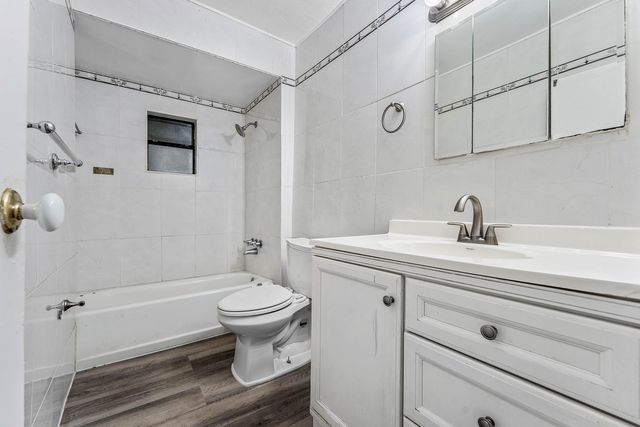 2030 NW 43rd Street, Miami, FL 33142