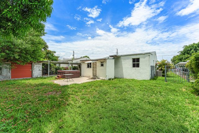 2030 NW 43rd Street, Miami, FL 33142