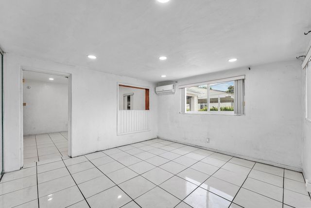 2030 NW 43rd Street, Miami, FL 33142