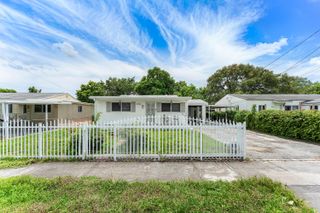 2030 NW 43rd Street, Miami, FL 33142