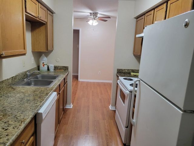 6606 De Moss Drive 604, Houston, TX 77074