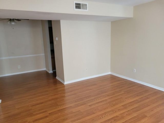 6606 De Moss Drive 604, Houston, TX 77074