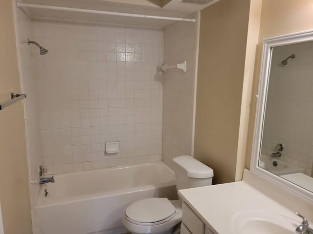 6606 De Moss Drive 604, Houston, TX 77074