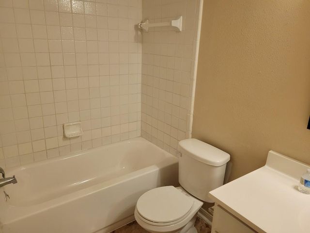 6606 De Moss Drive 604, Houston, TX 77074