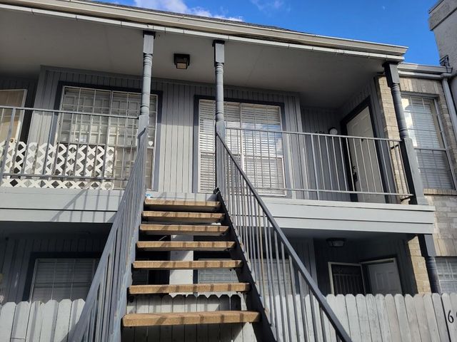 6606 De Moss Drive 604, Houston, TX 77074