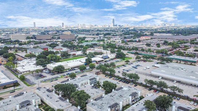6606 De Moss Drive 604, Houston, TX 77074