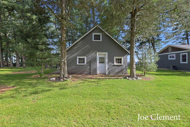5708 E 52nd Street, Croton Twp, MI 49337