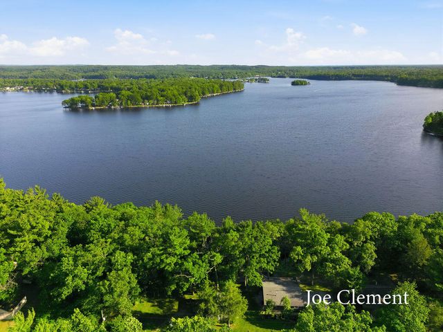 5708 E 52nd Street, Croton Twp, MI 49337