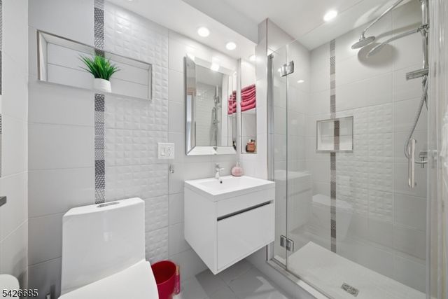 6 WHITTEN PLACE, Denville Twp., NJ 07834