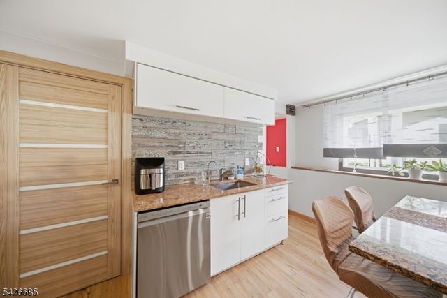 6 WHITTEN PLACE, Denville Twp., NJ 07834