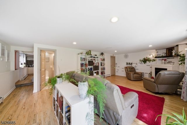 6 WHITTEN PLACE, Denville Twp., NJ 07834