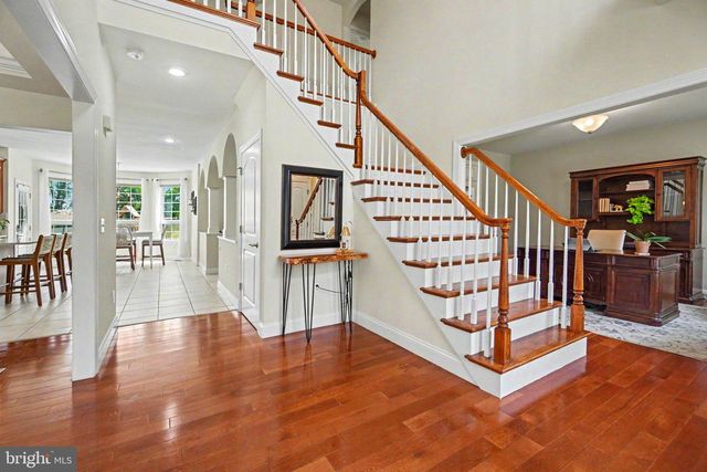 2 RIDGE DRIVE, Carlisle, PA 17015