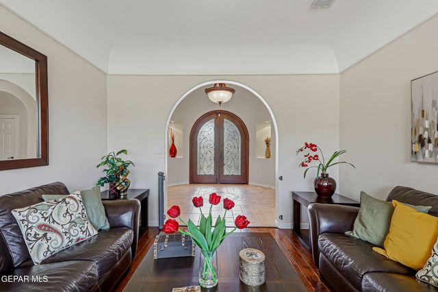 6491 CALLE DEL SOL Drive, El Paso, TX 79912