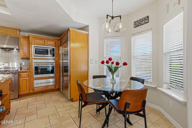 6491 CALLE DEL SOL Drive, El Paso, TX 79912