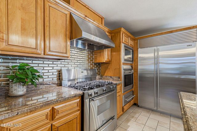 6491 CALLE DEL SOL Drive, El Paso, TX 79912