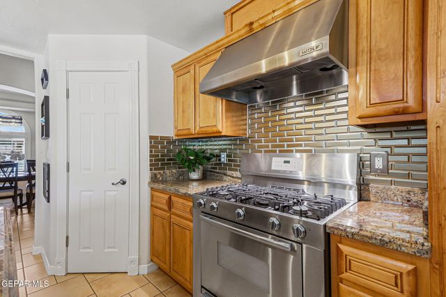 6491 CALLE DEL SOL Drive, El Paso, TX 79912