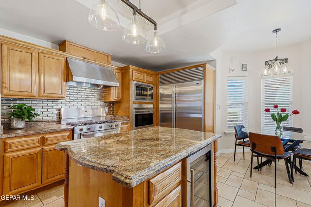6491 CALLE DEL SOL Drive, El Paso, TX 79912