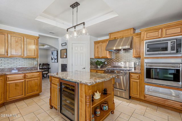 6491 CALLE DEL SOL Drive, El Paso, TX 79912