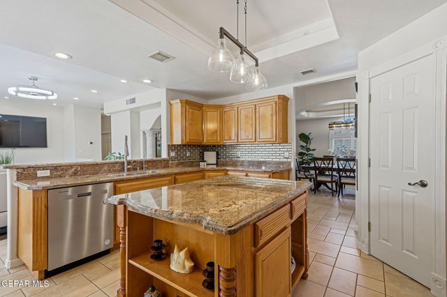 6491 CALLE DEL SOL Drive, El Paso, TX 79912