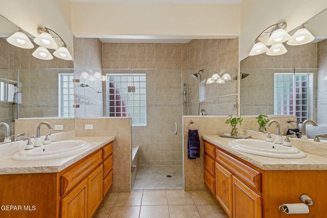 6491 CALLE DEL SOL Drive, El Paso, TX 79912