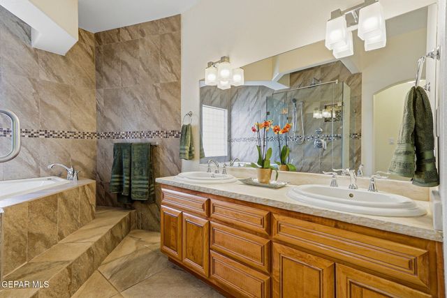 6491 CALLE DEL SOL Drive, El Paso, TX 79912