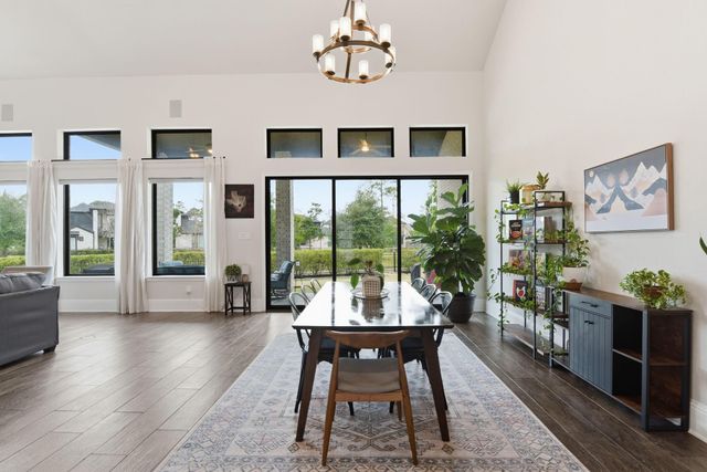 10102 S Goshawk Trail, Conroe, TX 77385