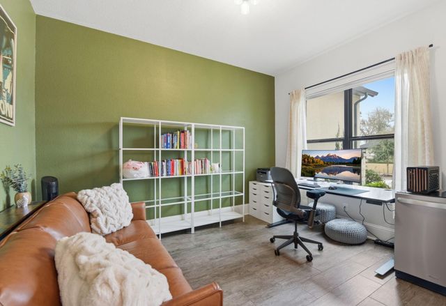 10102 S Goshawk Trail, Conroe, TX 77385