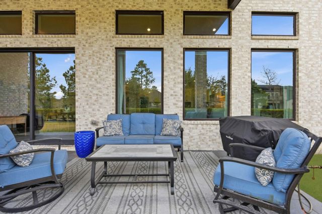 10102 S Goshawk Trail, Conroe, TX 77385