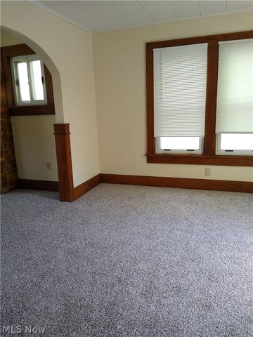 2606 10th Street SW, Canton, OH 44710