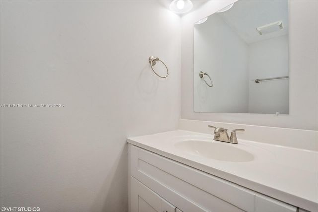 835 NW 81st Ter 7, Plantation, FL 33324