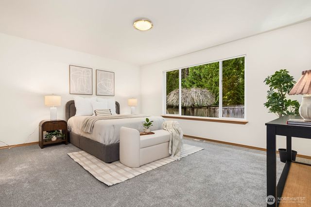 923 Sarah Ct NW, Olympia, WA 98502