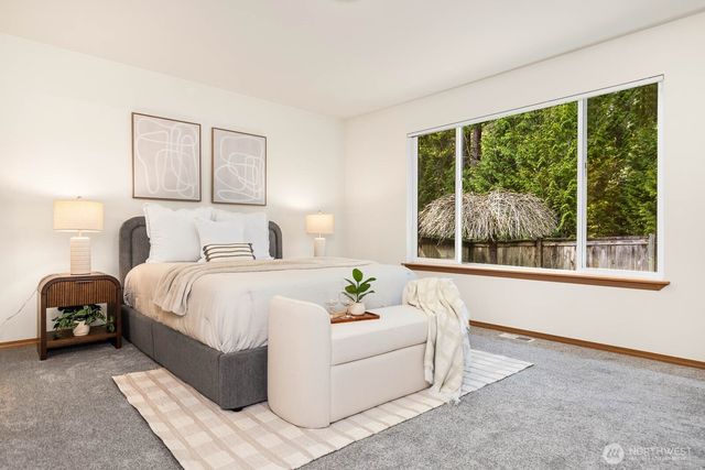 923 Sarah Ct NW, Olympia, WA 98502