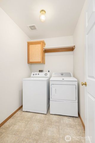 923 Sarah Ct NW, Olympia, WA 98502