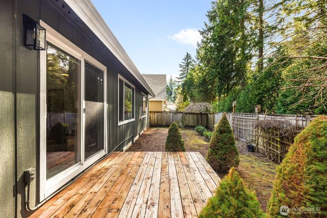 923 Sarah Ct NW, Olympia, WA 98502