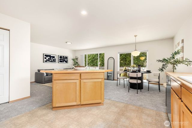 923 Sarah Ct NW, Olympia, WA 98502