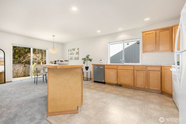 923 Sarah Ct NW, Olympia, WA 98502