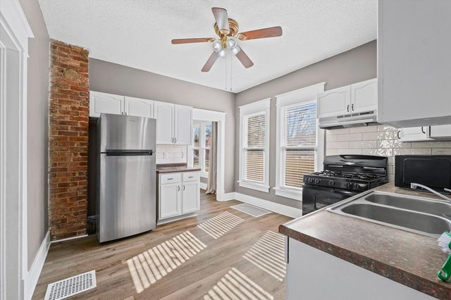 705 N Elm Street, Champaign, IL 61820