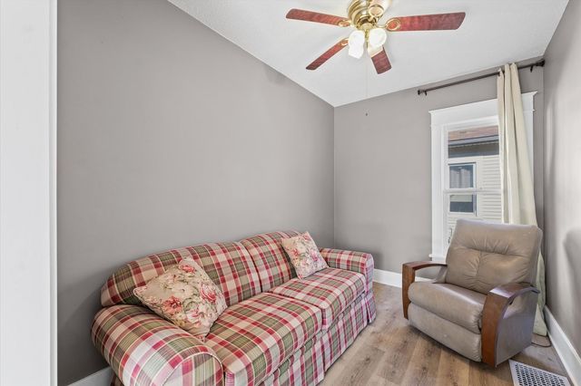 705 N Elm Street, Champaign, IL 61820